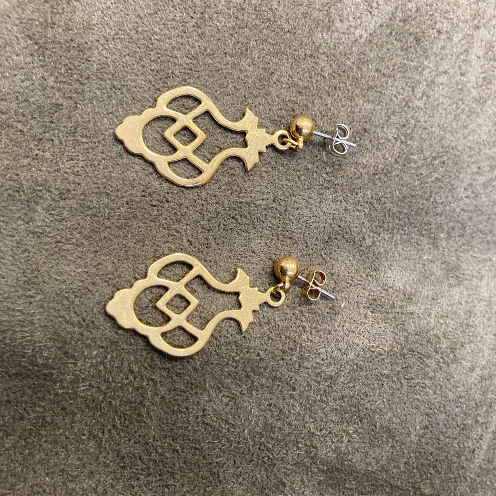 Elegant Gold Dangle Earrings